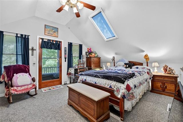 88 Wagon Tracks Ridge, Mineral Bluff, GA 30559