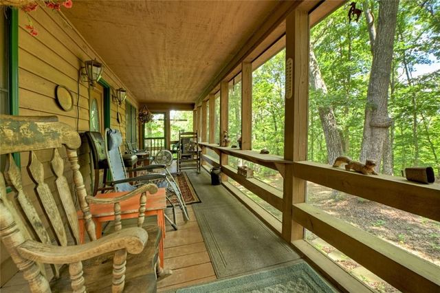 88 Wagon Tracks Ridge, Mineral Bluff, GA 30559
