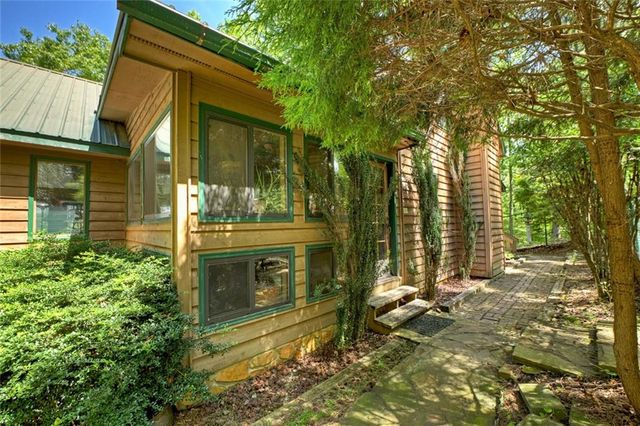 88 Wagon Tracks Ridge, Mineral Bluff, GA 30559