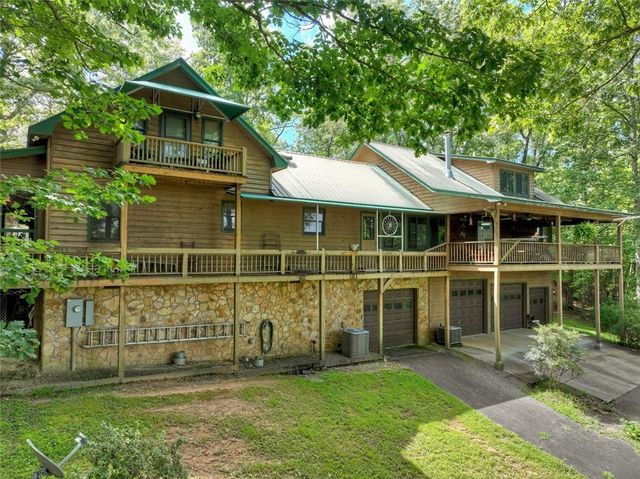 88 Wagon Tracks Ridge, Mineral Bluff, GA 30559