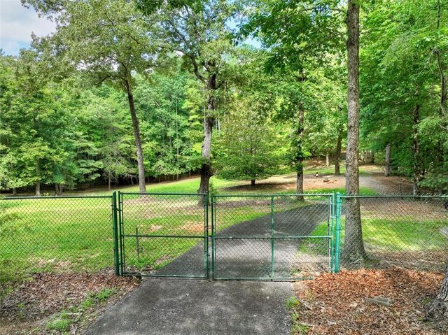 88 Wagon Tracks Ridge, Mineral Bluff, GA 30559