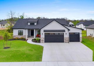 2514 S STELLITA CIRCLE, De Pere, WI 54115