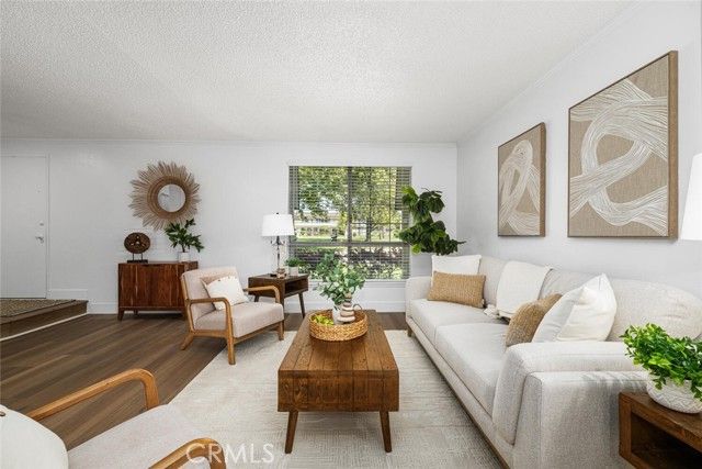 4236 Larwin, Cypress, CA 90630