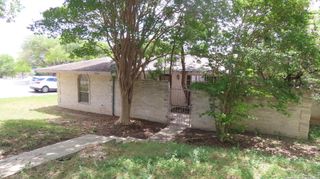 4002 mount laurel, San Antonio, TX 78240