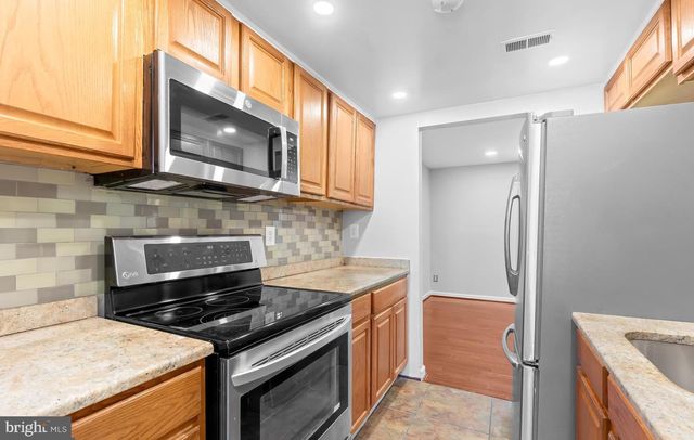 2713 WOOD HOLLOW PL, Fort Washington, MD 20744
