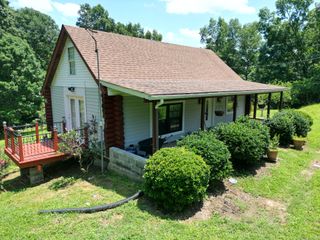 1462 Pope Circle Rd, Waynesboro, TN 38485