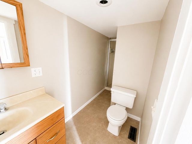 2219 W Broad Street, Columbus, OH 43223