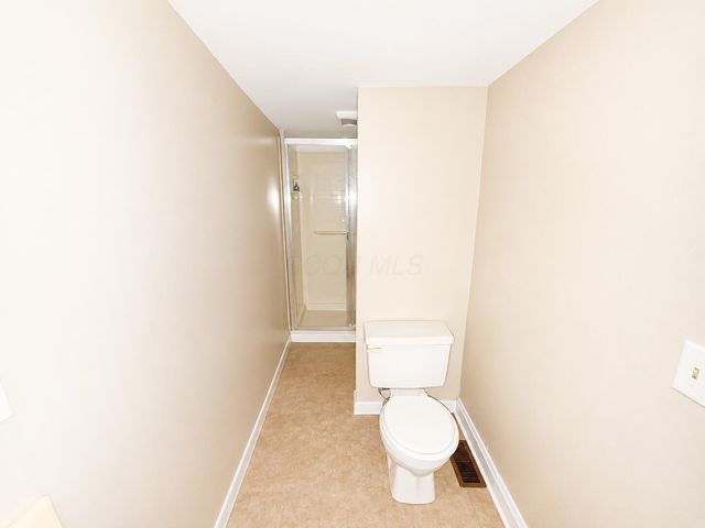 2219 W Broad Street, Columbus, OH 43223