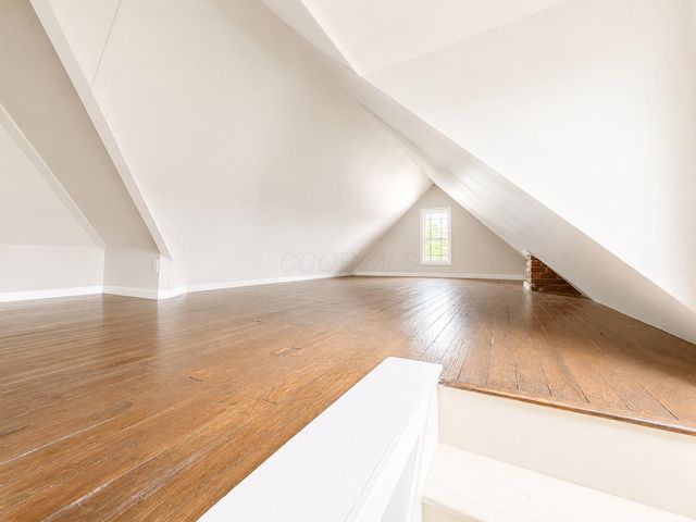 2219 W Broad Street, Columbus, OH 43223