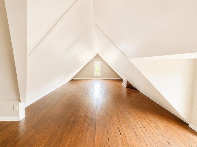 2219 W Broad Street, Columbus, OH 43223
