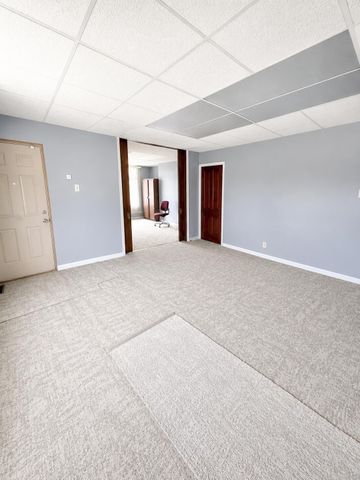 2219 W Broad Street, Columbus, OH 43223