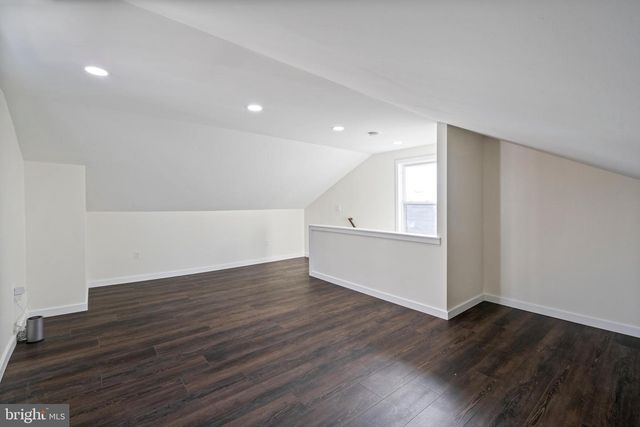 121 DICKINSON AVE, Hamilton, NJ 08629