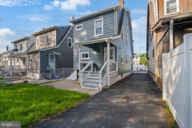121 DICKINSON AVE, Hamilton, NJ 08629