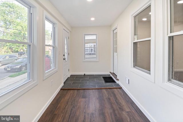 121 DICKINSON AVE, Hamilton, NJ 08629