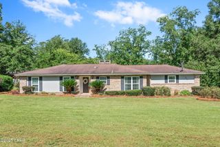 822 8th Street, Chipley, FL 32428