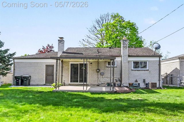 39106 Ross Street, Livonia, MI 48154