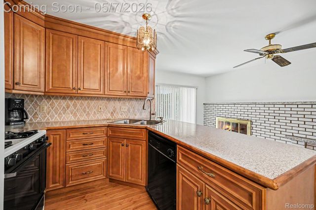39106 Ross Street, Livonia, MI 48154