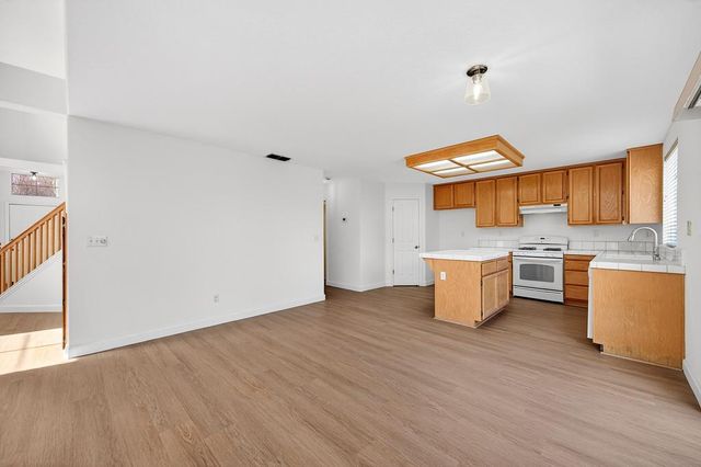 5971 Kylench Ct, Citrus Heights, CA 95621