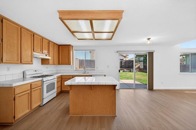 5971 Kylench Ct, Citrus Heights, CA 95621