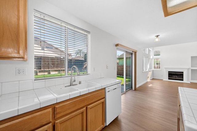 5971 Kylench Ct, Citrus Heights, CA 95621