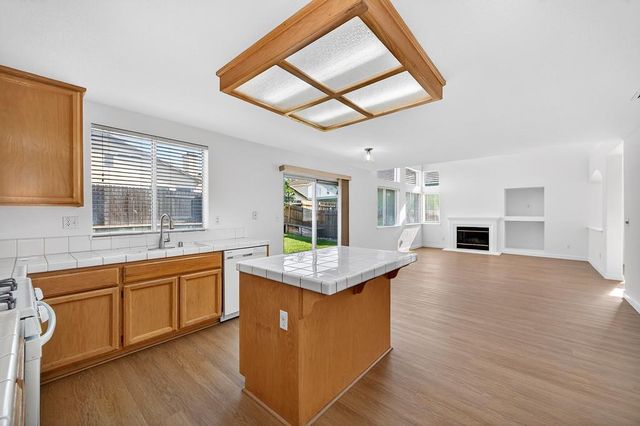 5971 Kylench Ct, Citrus Heights, CA 95621