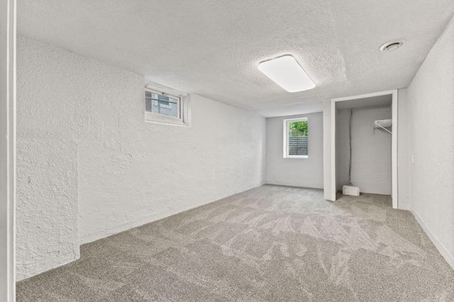 2915 Logan Avenue N, Minneapolis, MN 55411