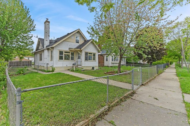 2915 Logan Avenue N, Minneapolis, MN 55411