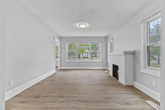 2915 Logan Avenue N, Minneapolis, MN 55411