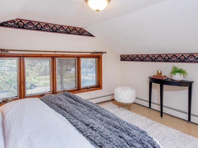 1945 Portland Avenue, Saint Paul, MN 55104