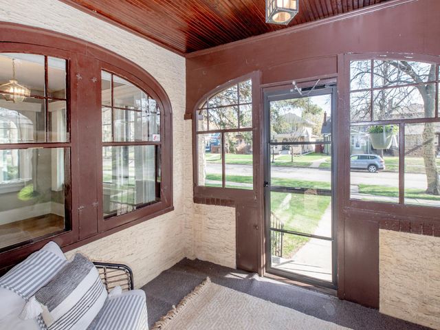 1945 Portland Avenue, Saint Paul, MN 55104