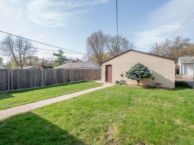 1945 Portland Avenue, Saint Paul, MN 55104