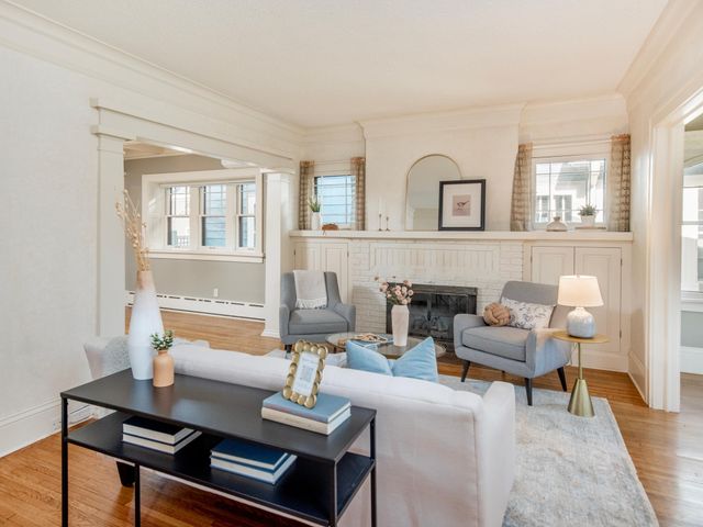 1945 Portland Avenue, Saint Paul, MN 55104