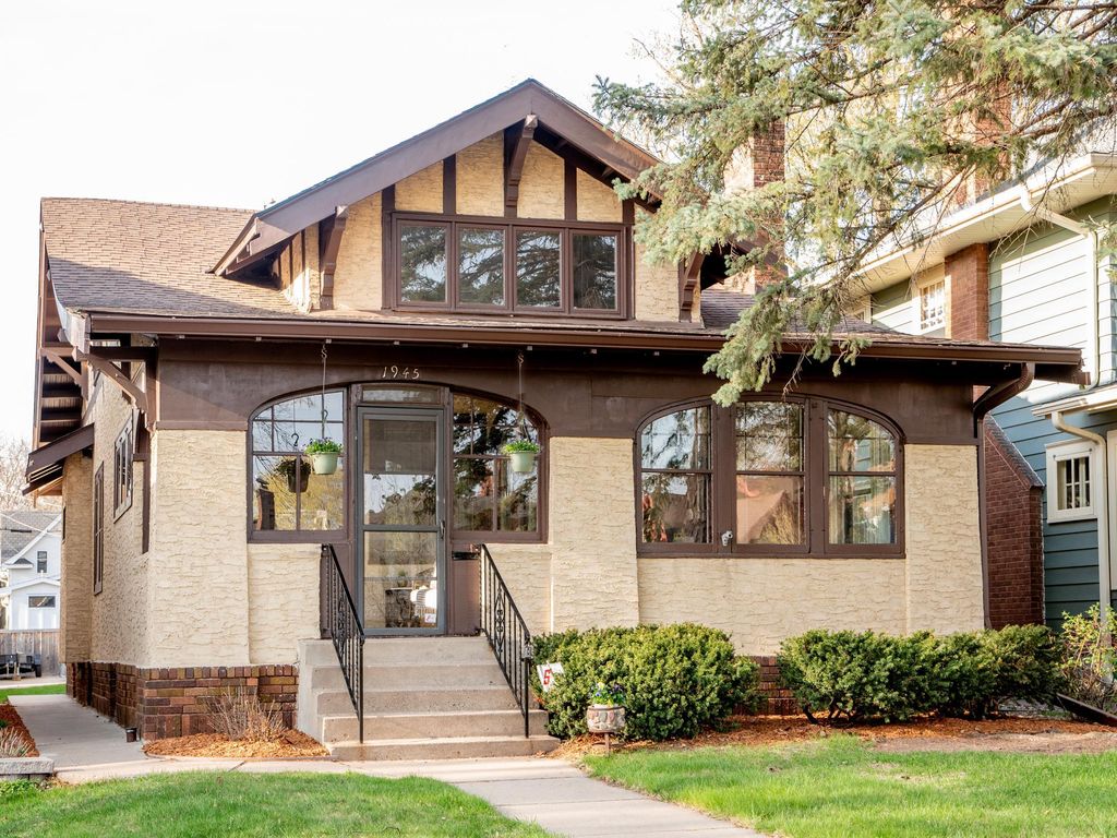 1945 Portland Avenue, Saint Paul, MN 55104
