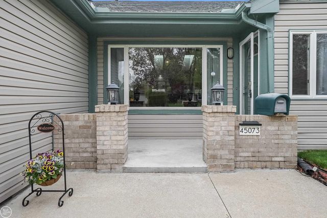 45073 Grant Park, Utica, MI 48317