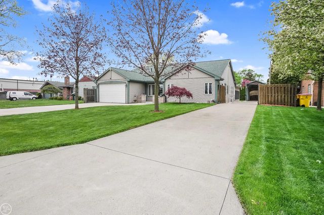 45073 Grant Park, Utica, MI 48317