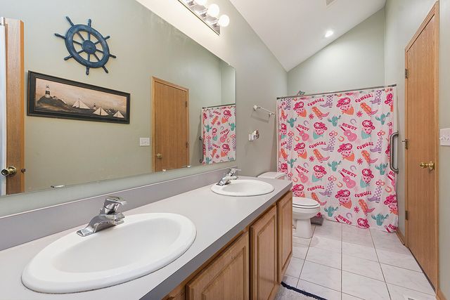 1352 Fox Hound Trail, Beecher, IL 60401