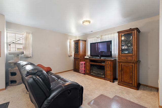 1352 Fox Hound Trail, Beecher, IL 60401