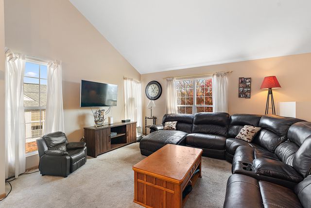 1352 Fox Hound Trail, Beecher, IL 60401