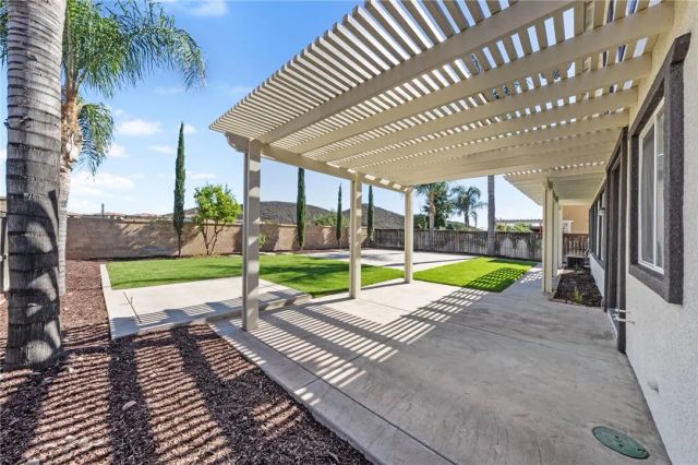 27876 Post Oak, Murrieta, CA 92562