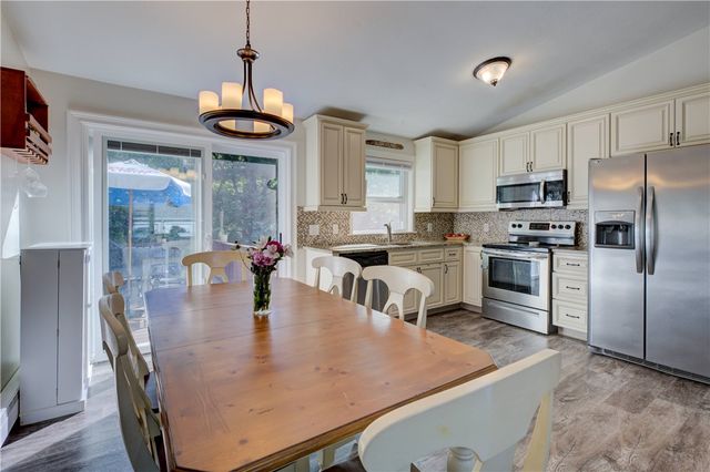 100 Holmes Road, Warwick, RI 02888