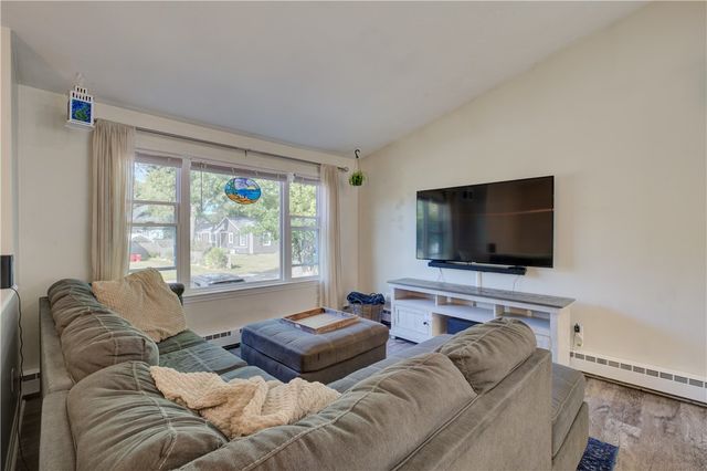 100 Holmes Road, Warwick, RI 02888