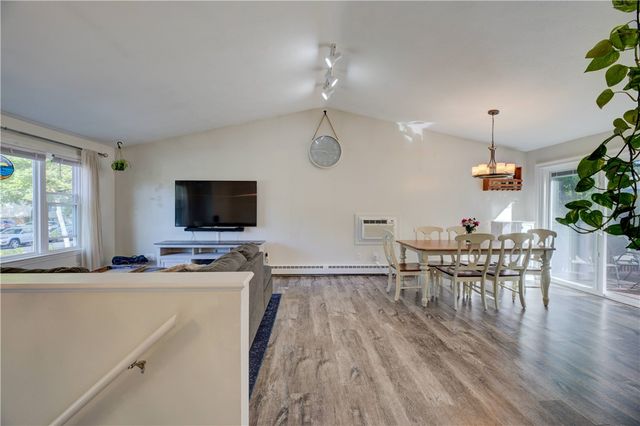 100 Holmes Road, Warwick, RI 02888