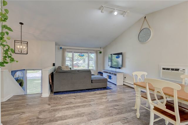 100 Holmes Road, Warwick, RI 02888