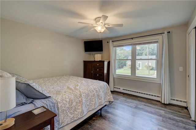 100 Holmes Road, Warwick, RI 02888