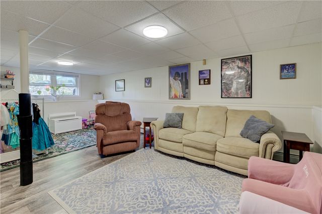 100 Holmes Road, Warwick, RI 02888