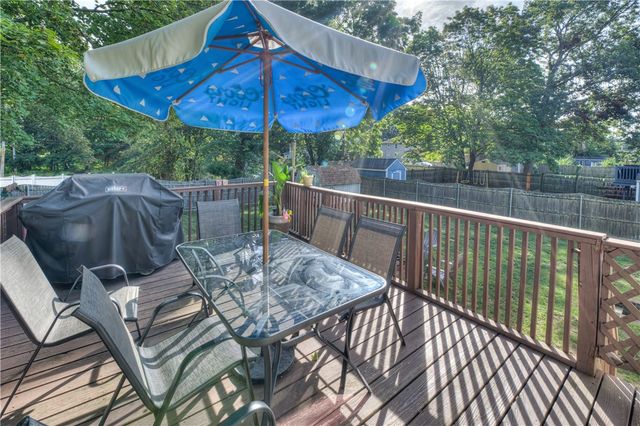100 Holmes Road, Warwick, RI 02888
