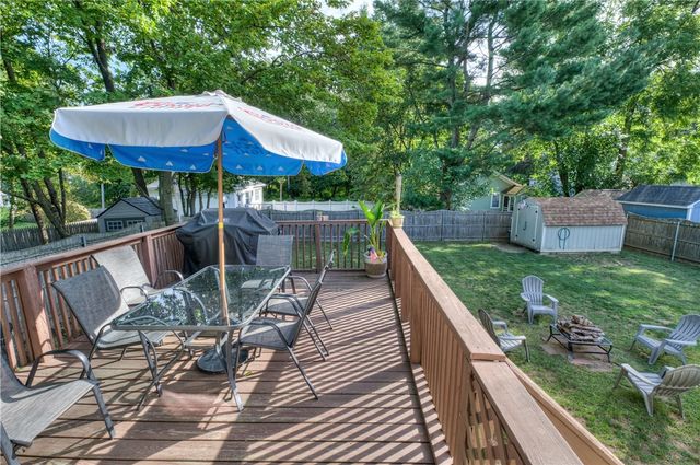 100 Holmes Road, Warwick, RI 02888