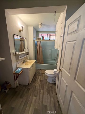 963 Hollins, Los Angeles, CA 90023
