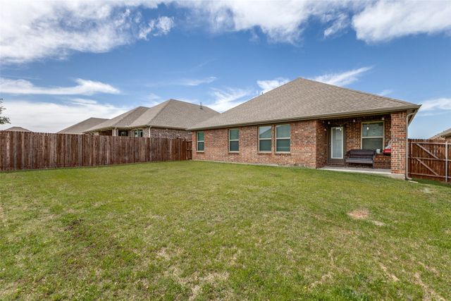 756 Daybreak Lane, Lavon, TX 75166