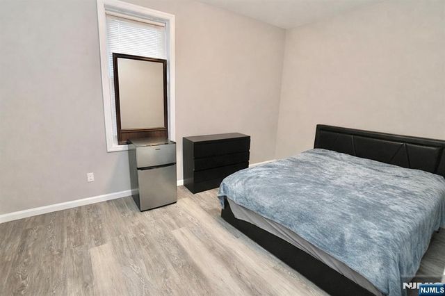 172-176 Delavan Avenue, Newark, NJ 07104